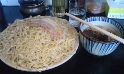 つけ麺中盛り...のはずなんだが つけ麺中盛り...のはずなんだが